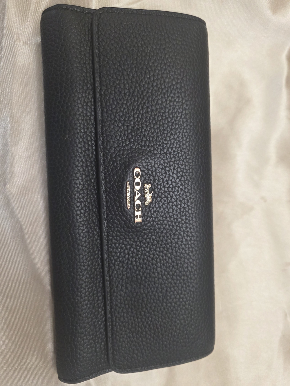 COACH Pebbled Leather Black Continental Wallet